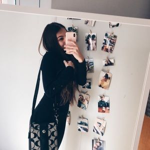 100% AUTHENTIC COACH!